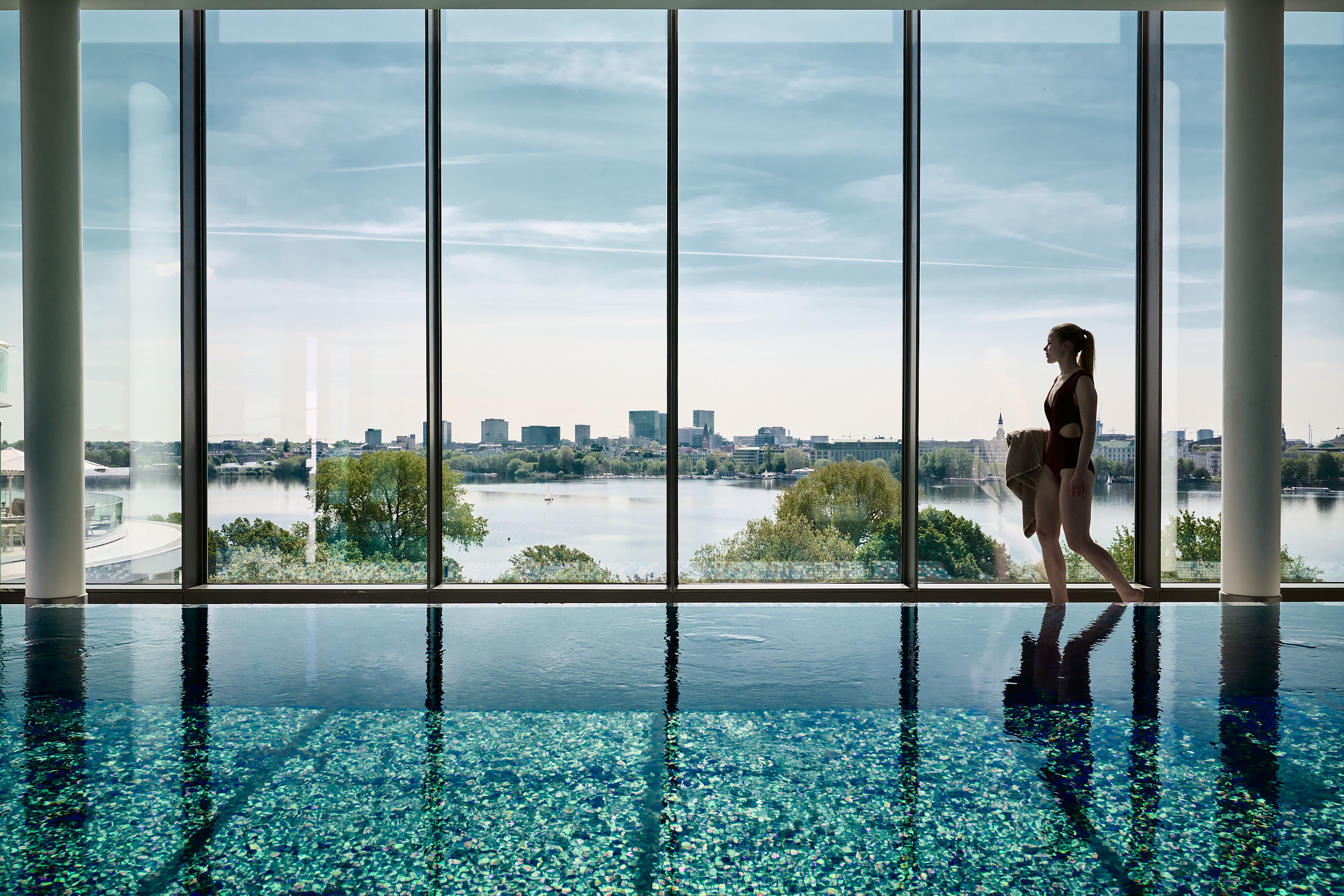 Pool im Hotel The Fontenay